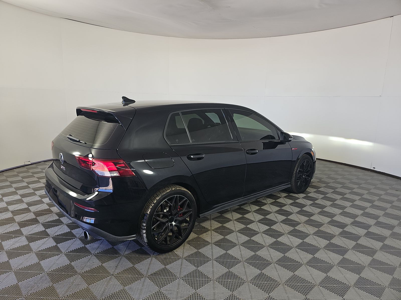 2023 Volkswagen Golf GTI 2.0T S FWD