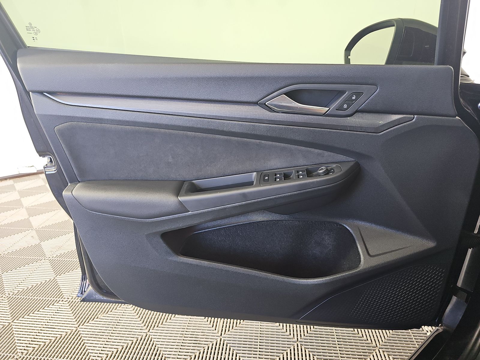 2023 Volkswagen Golf GTI 2.0T S FWD