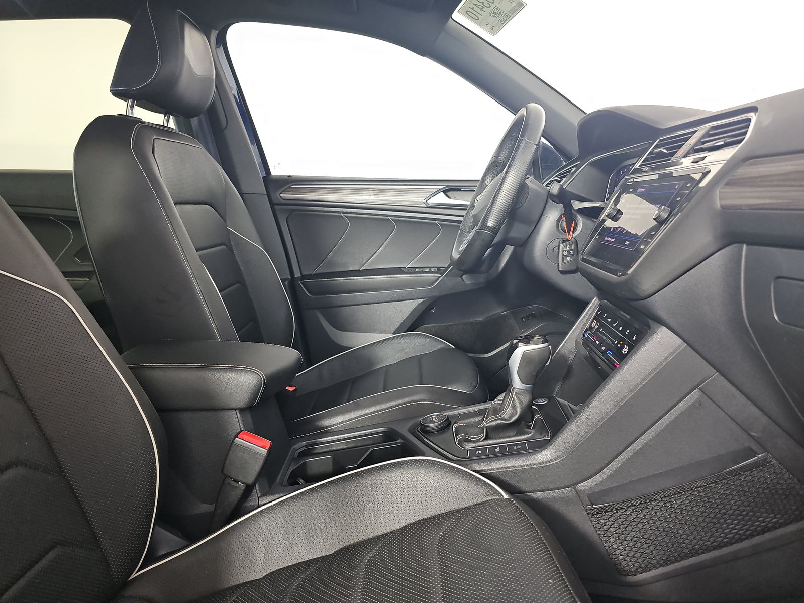 2024 Volkswagen Tiguan 2.0T SEL R-Line AWD