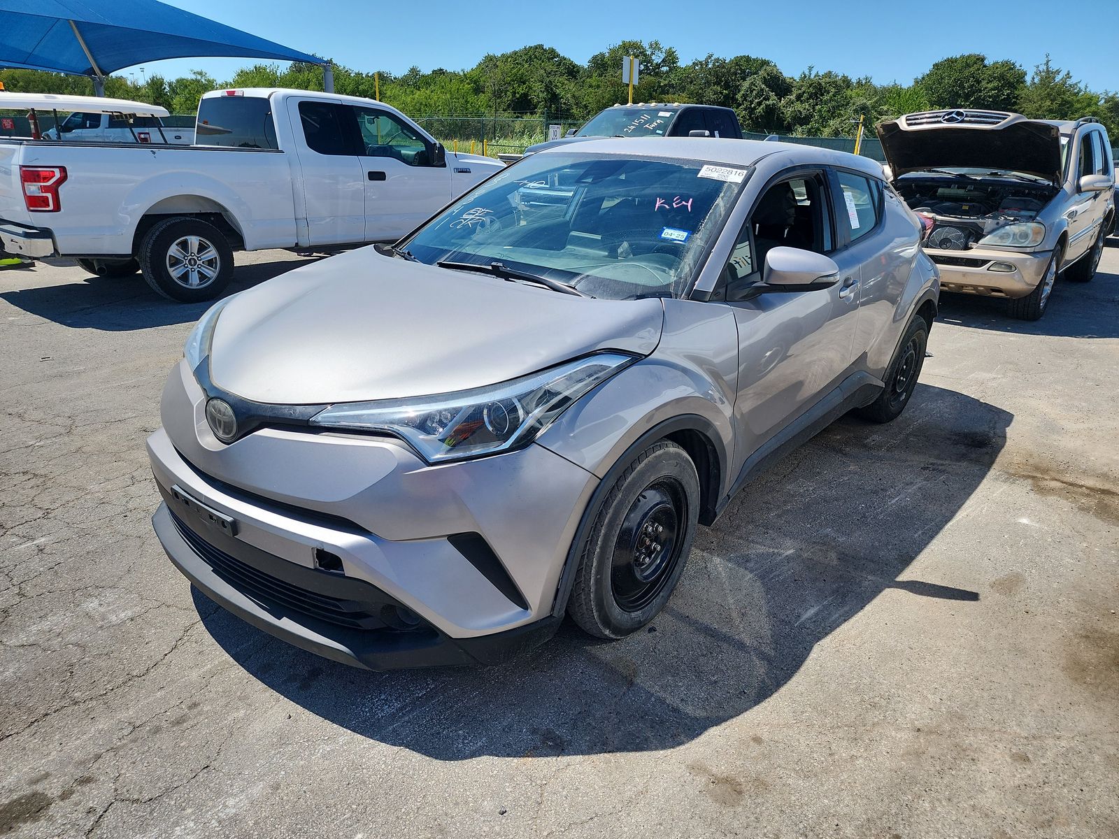 2019 Toyota C-HR XLE FWD