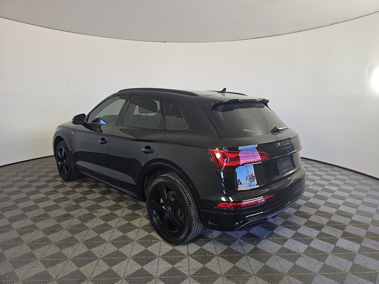 2022 Audi Q5 S line Premium Plus AWD