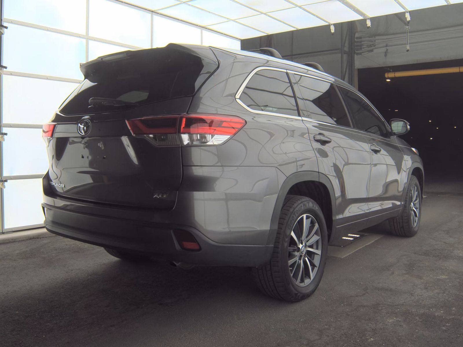 2018 Toyota Highlander XLE FWD
