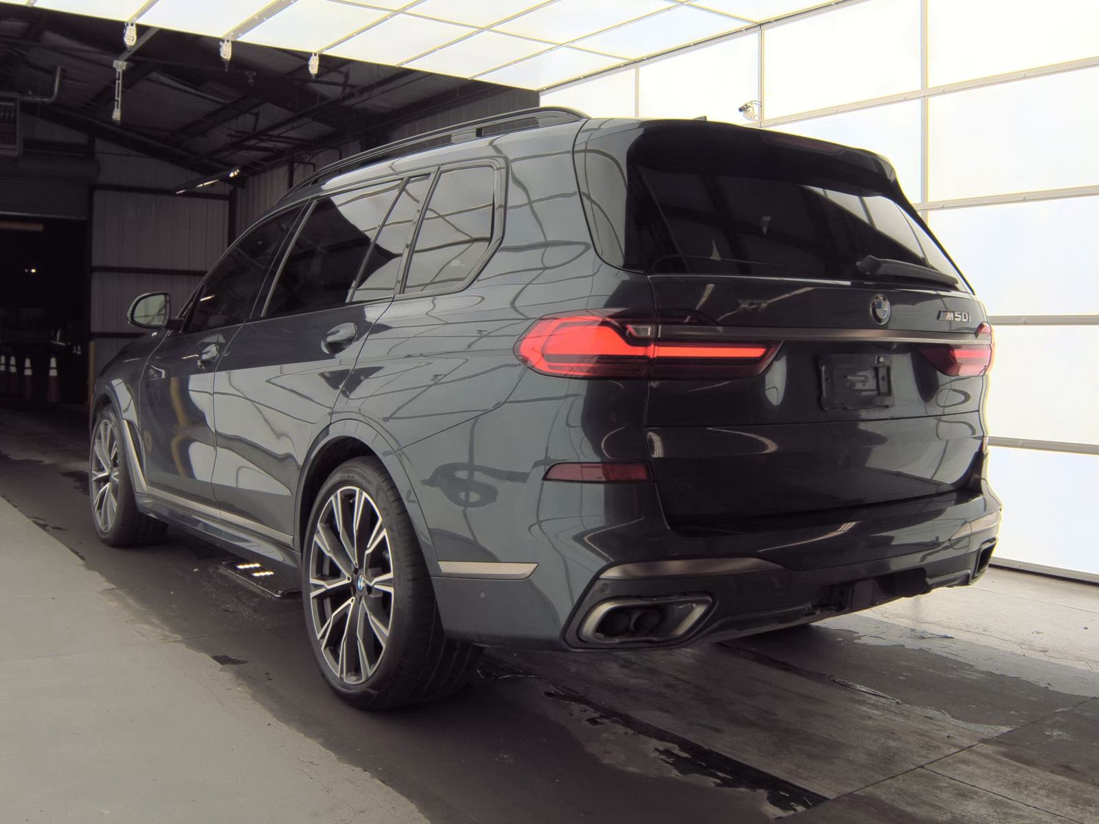 2020 BMW X7 M50i AWD