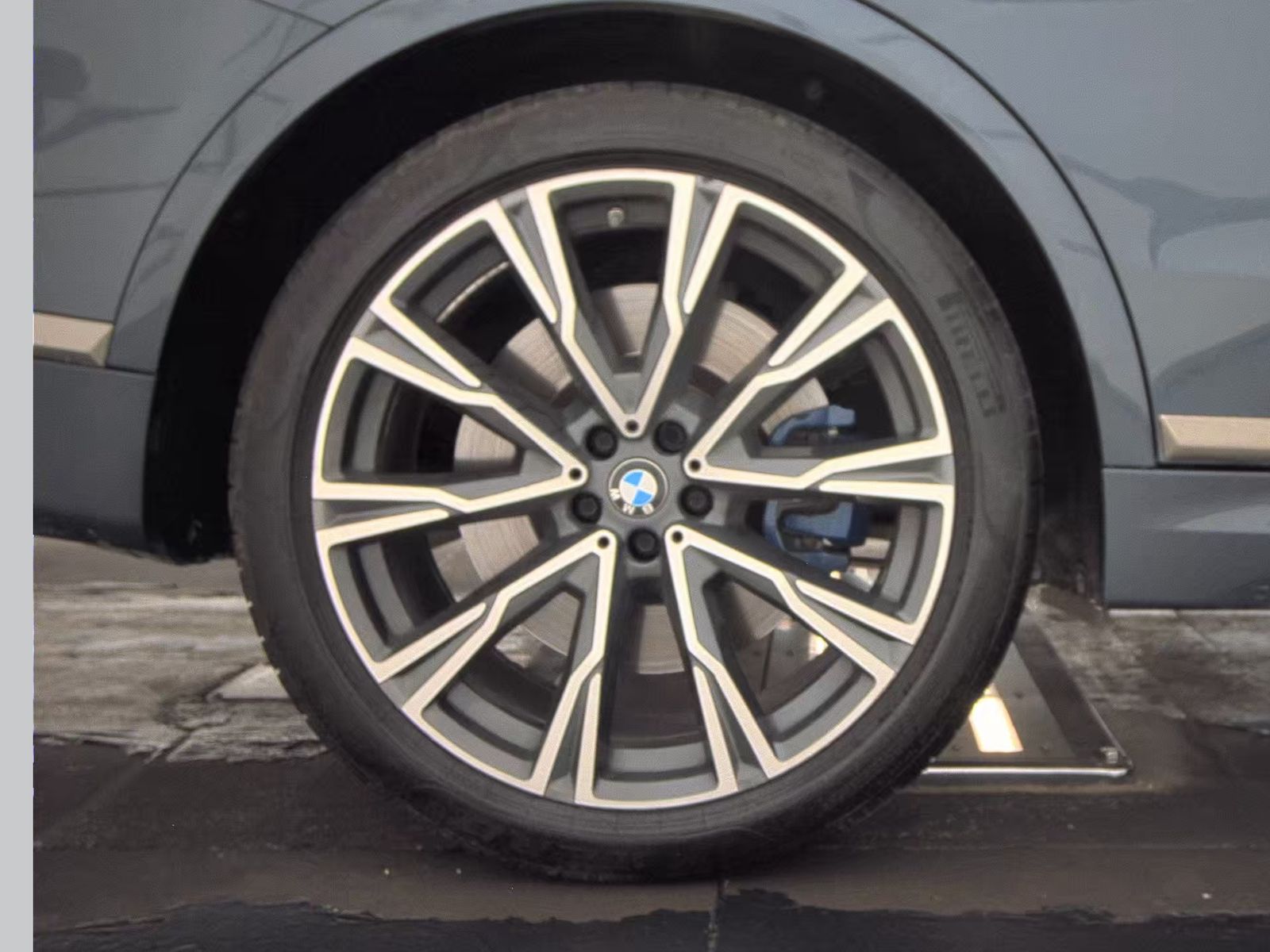 2020 BMW X7 M50i AWD