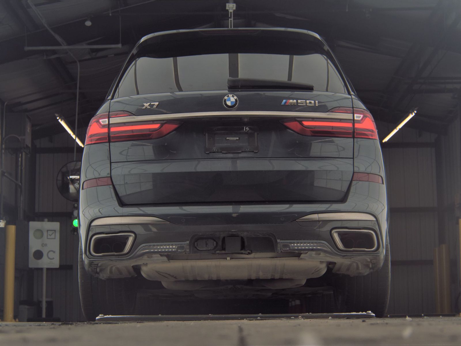 2020 BMW X7 M50i AWD
