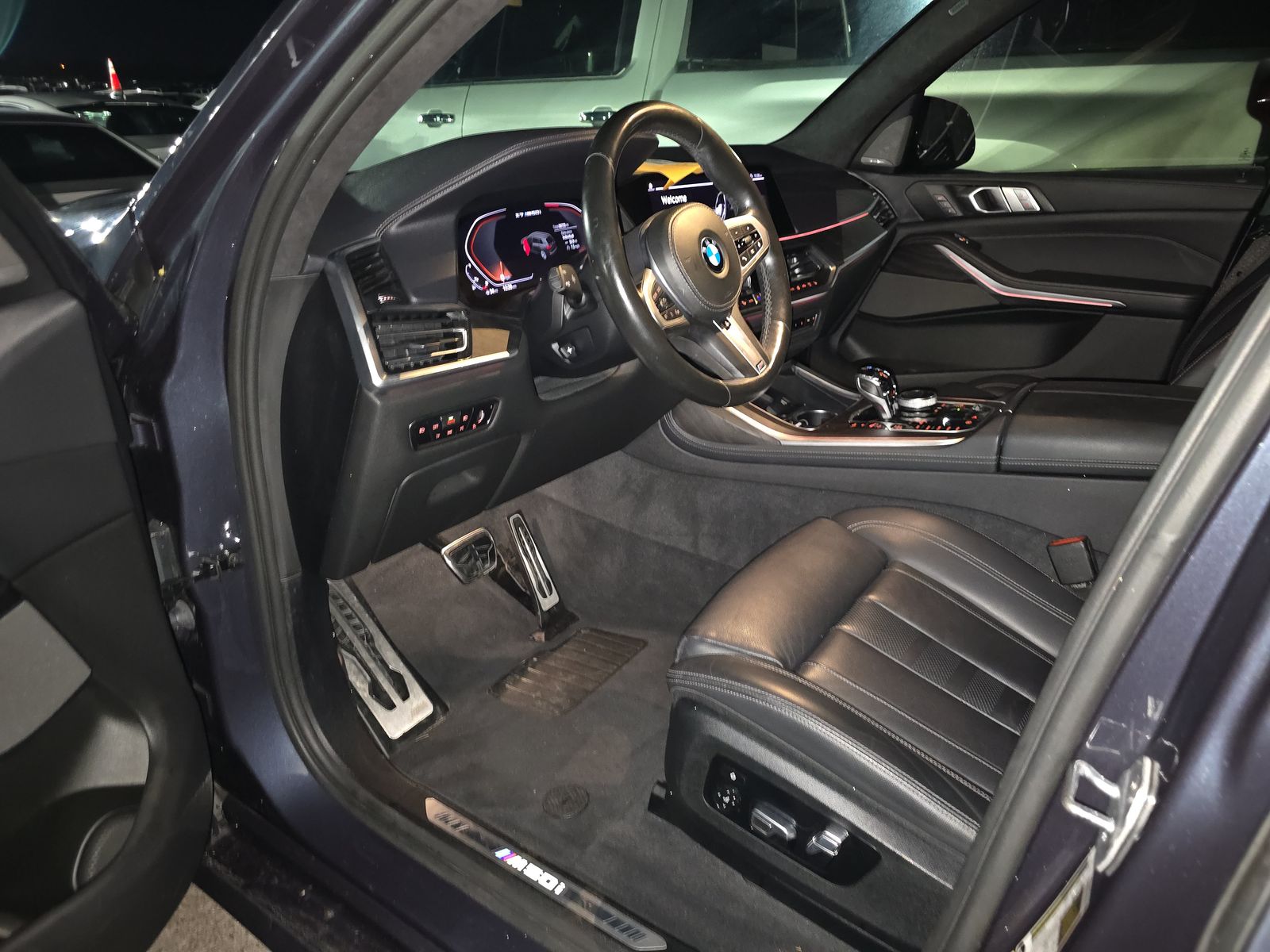 2020 BMW X7 M50i AWD