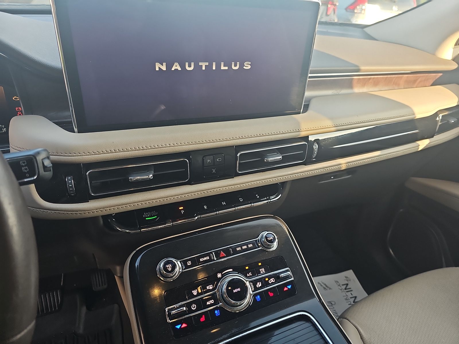 2022 Lincoln Nautilus Reserve AWD