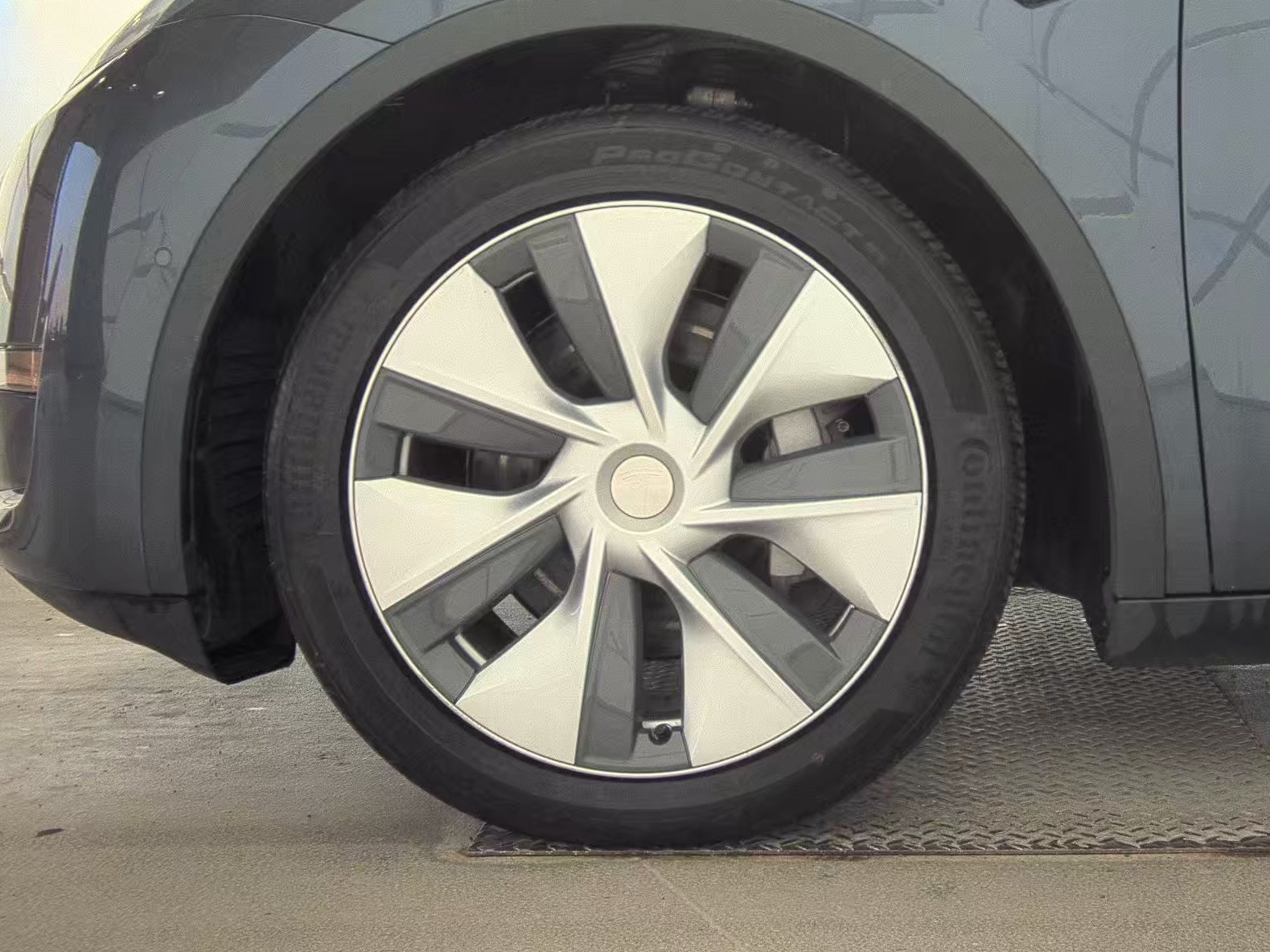 2021 Tesla Model Y Long Range AWD