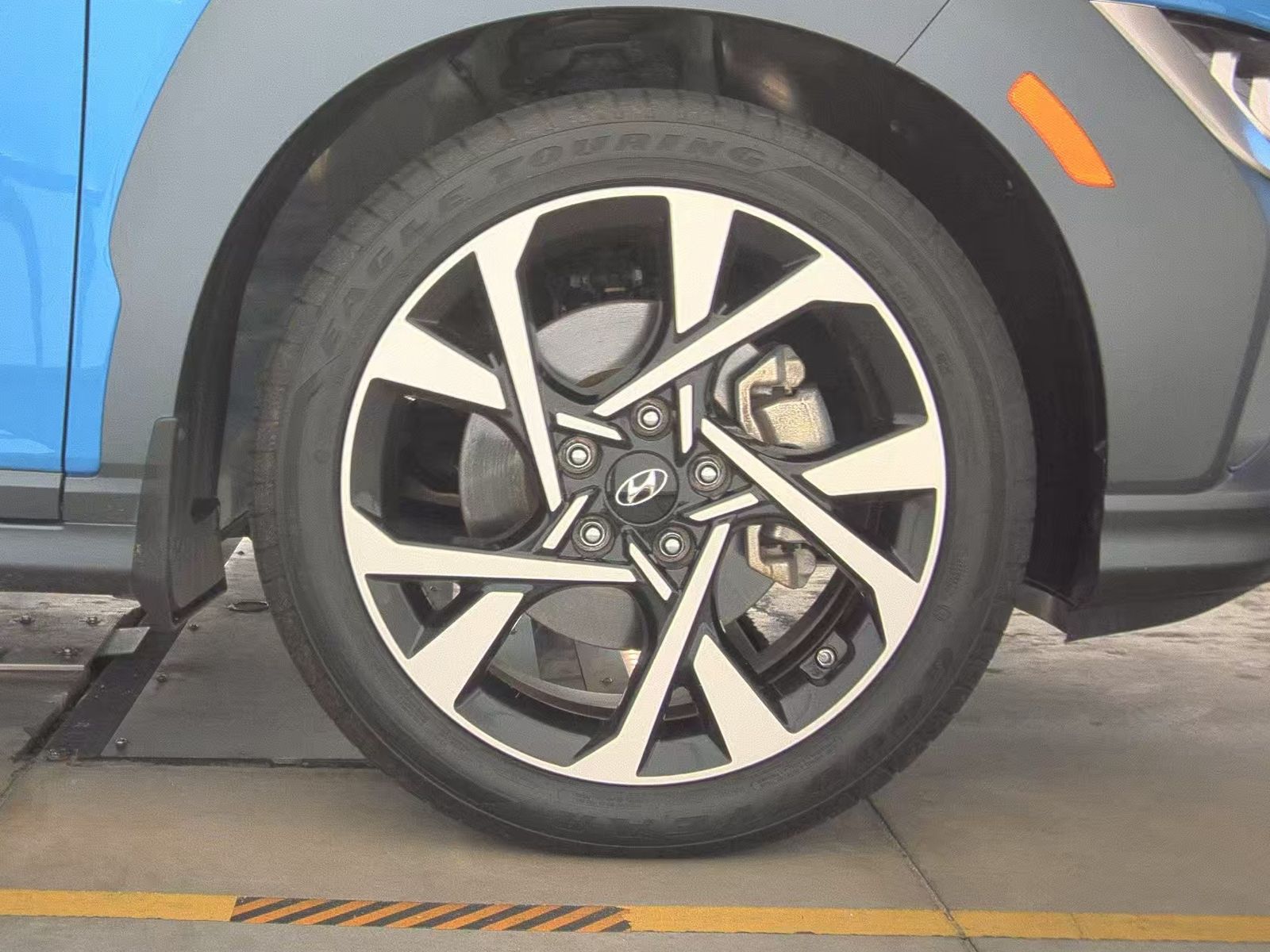 2022 Hyundai Kona Limited FWD