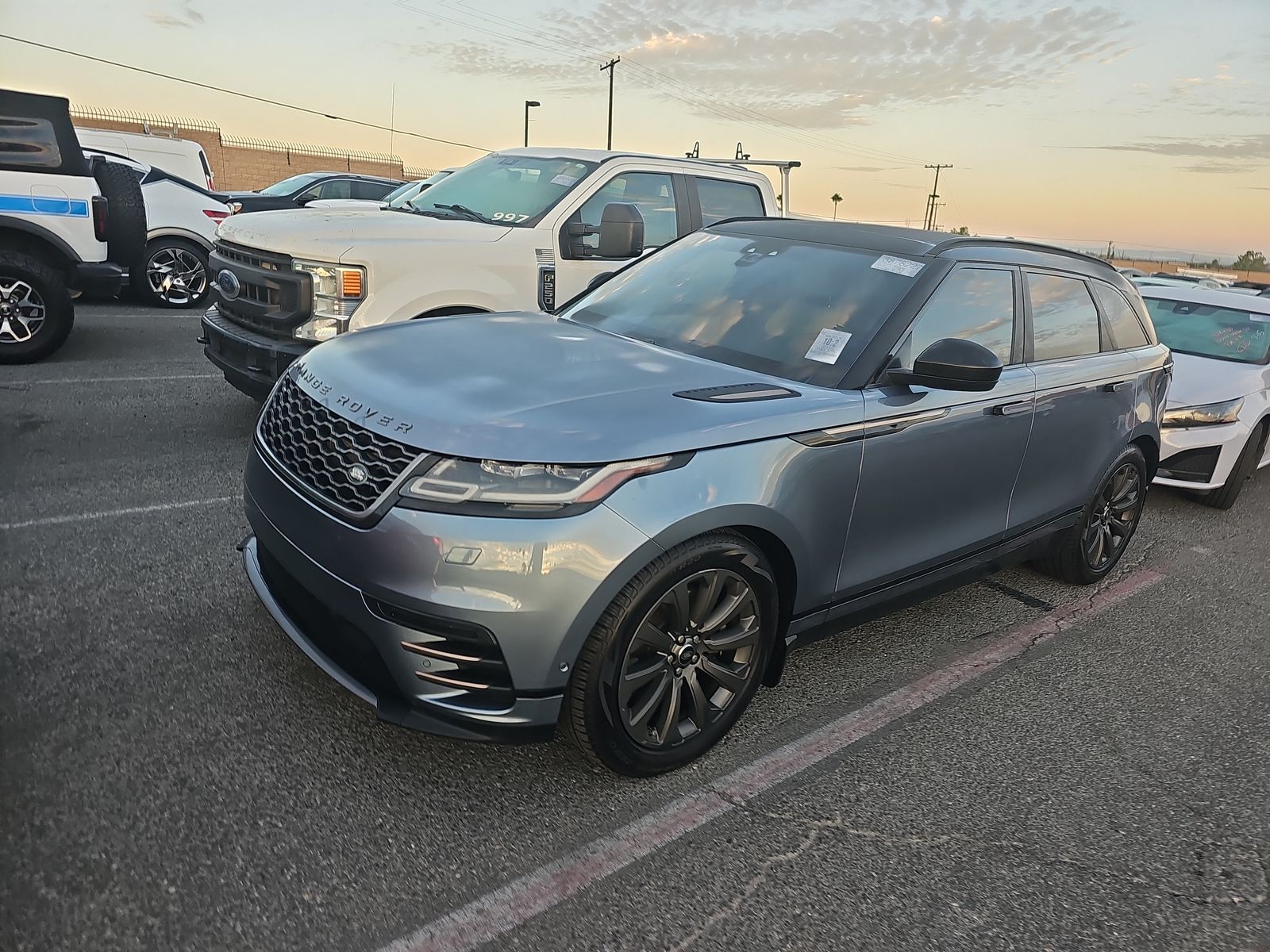 2019 Land Rover Range Rover Velar R-Dynamic SE AWD