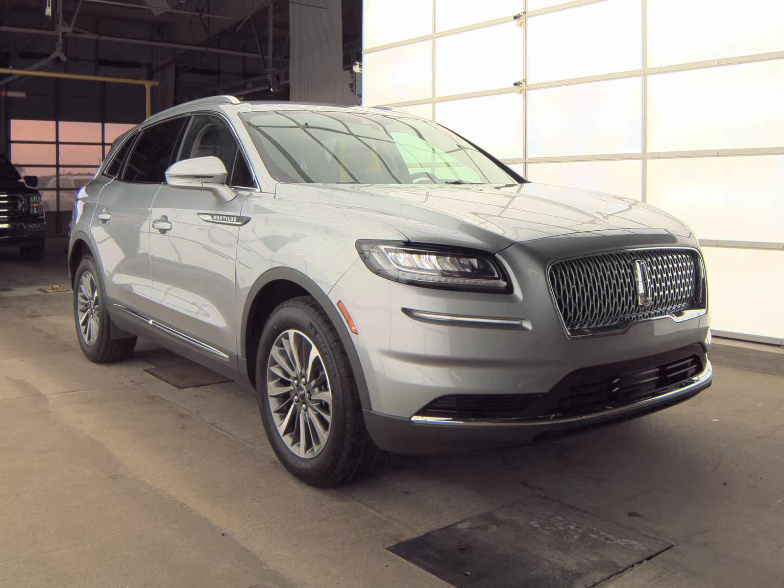 2023 Lincoln Nautilus Standard AWD