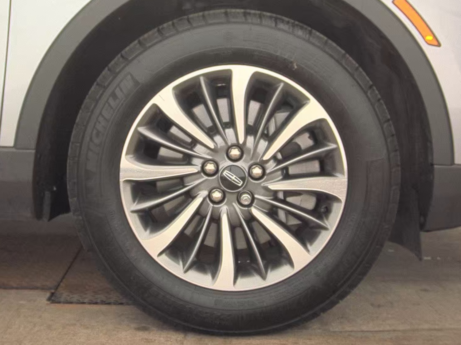 2023 Lincoln Nautilus Standard AWD