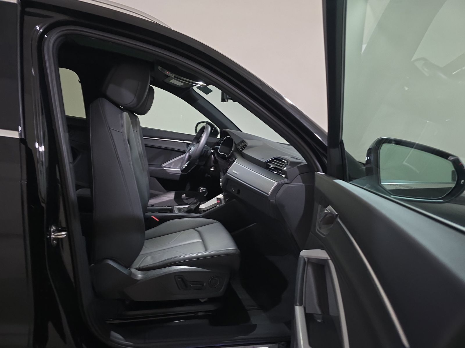 2022 Audi Q3 2.0T S line Premium AWD