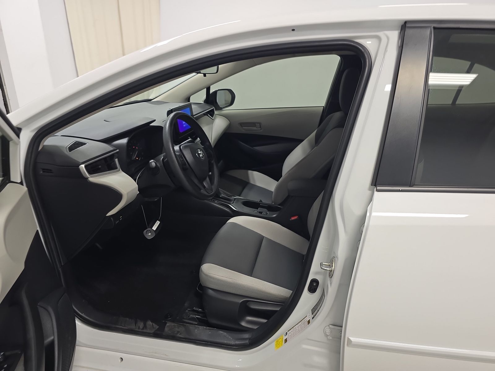 2024 Toyota Corolla LE FWD