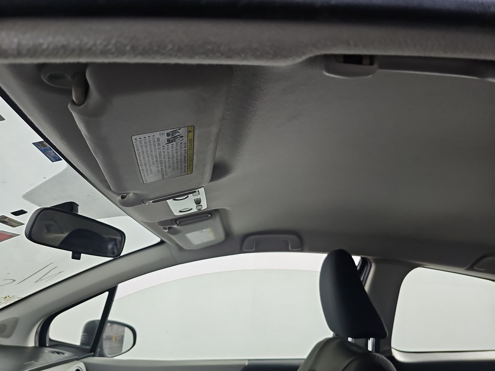 2012 Toyota Yaris LE FWD