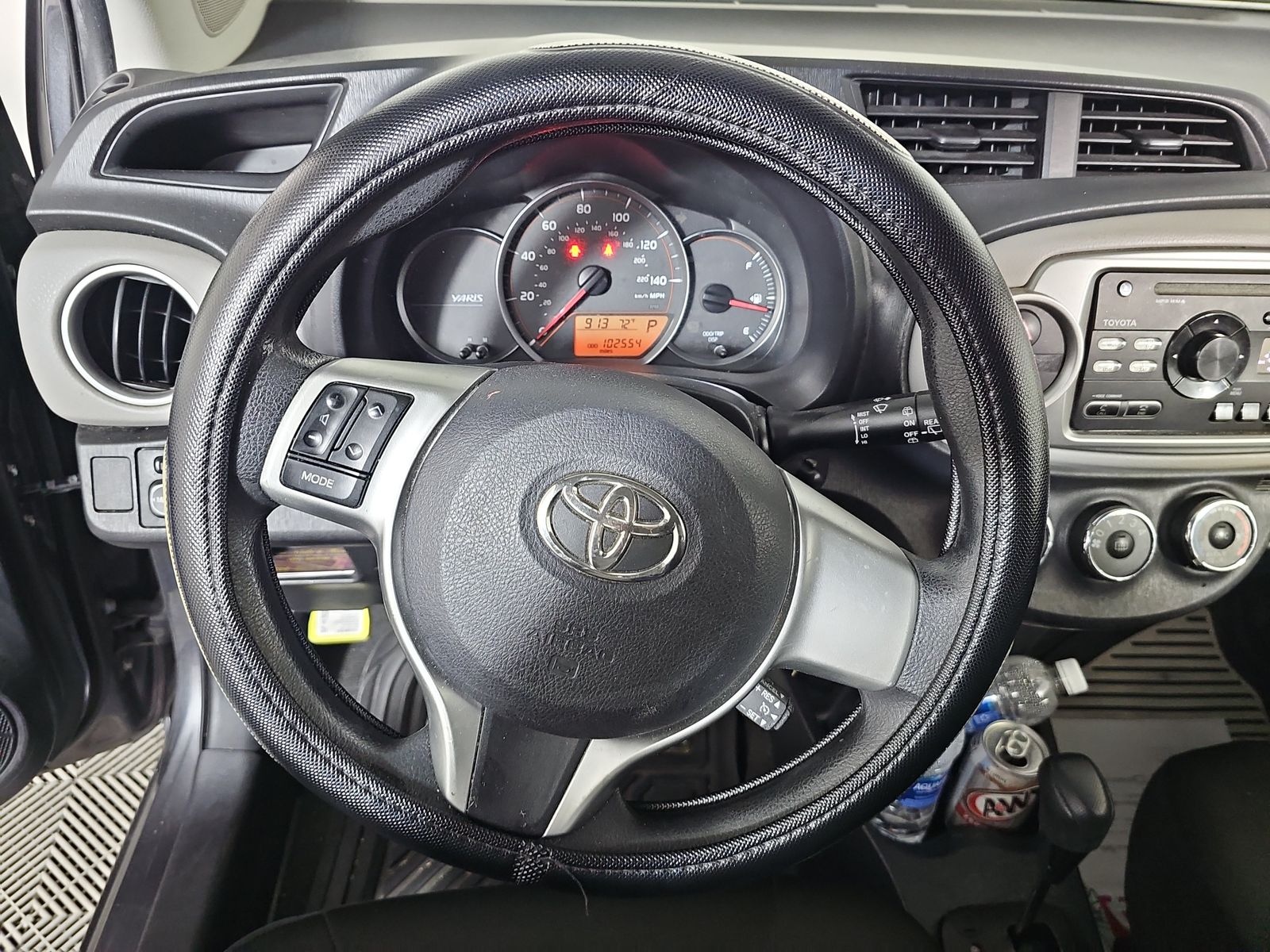 2012 Toyota Yaris LE FWD