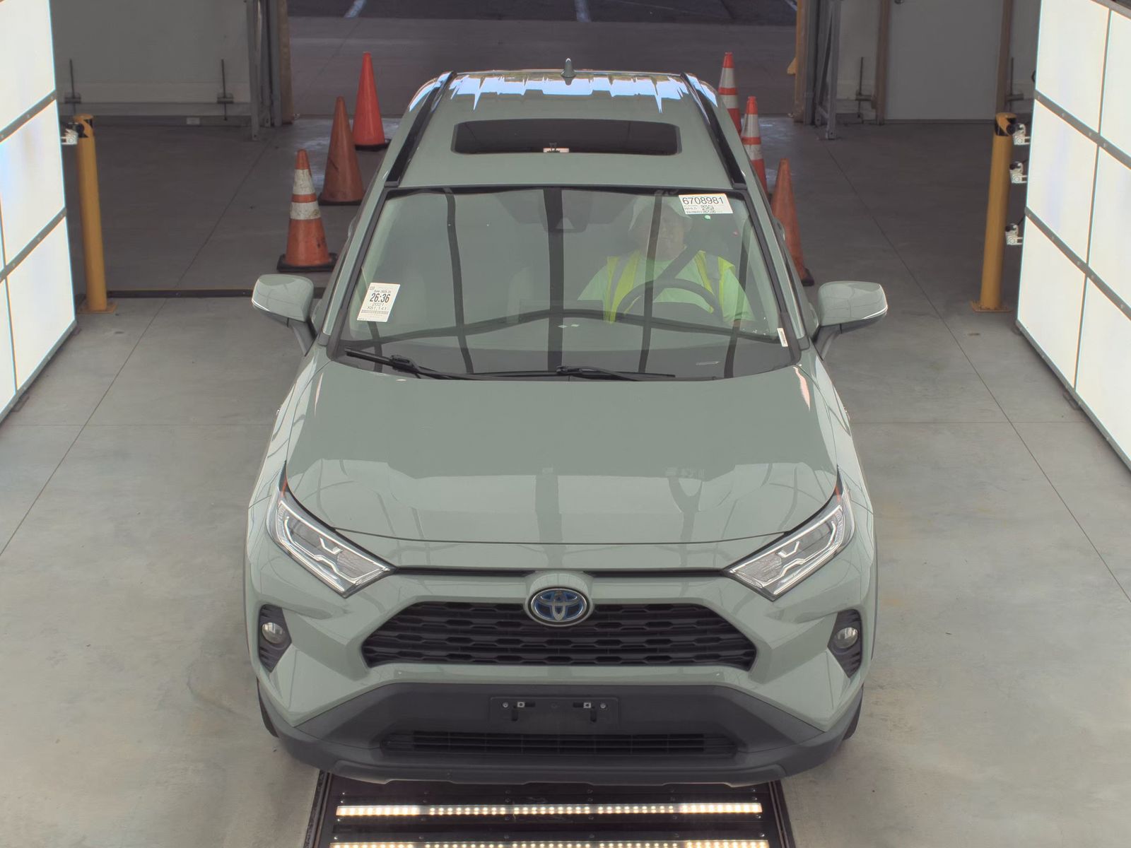2021 Toyota RAV4 Hybrid XLE AWD