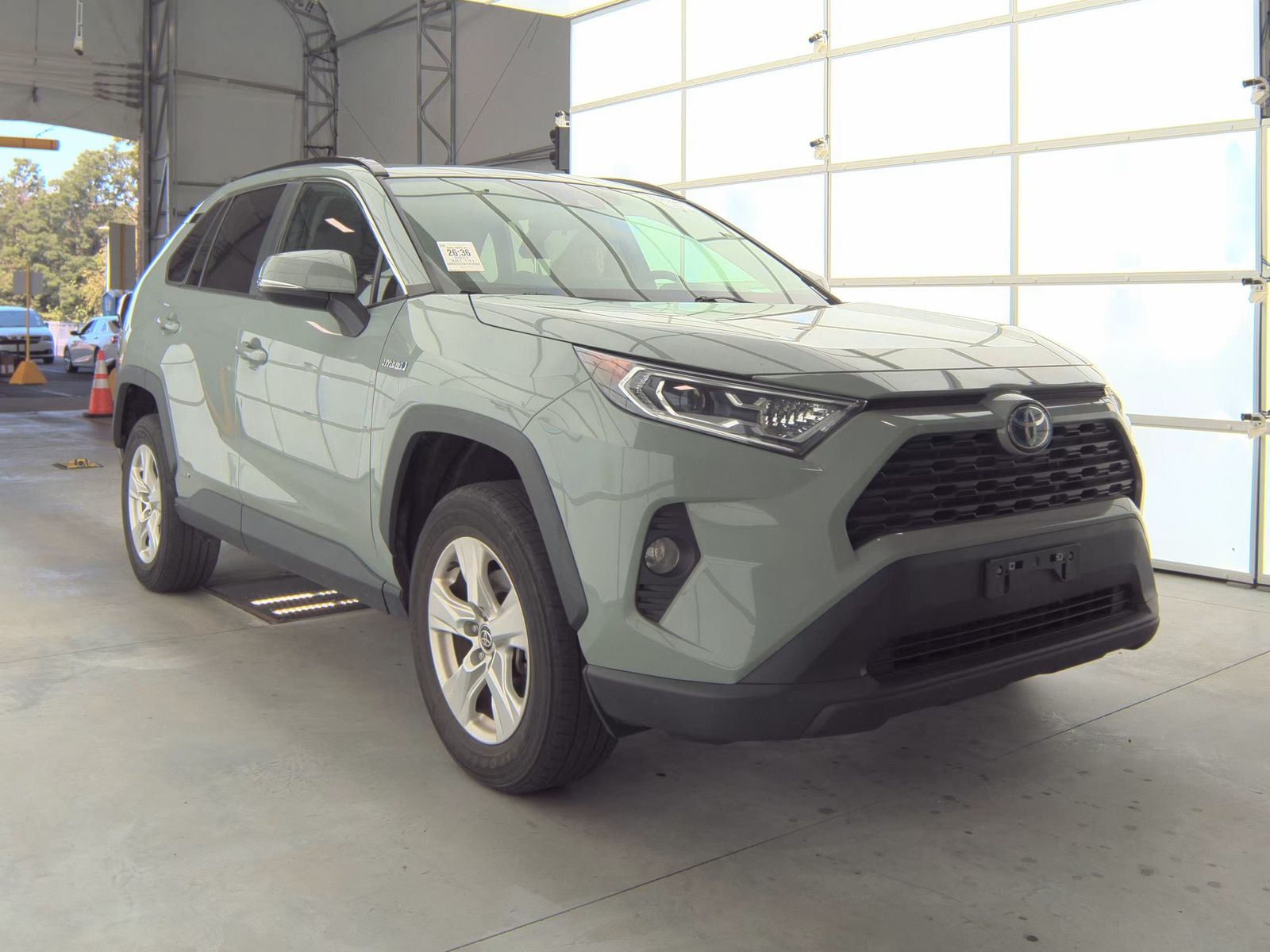 2021 Toyota RAV4 Hybrid XLE AWD