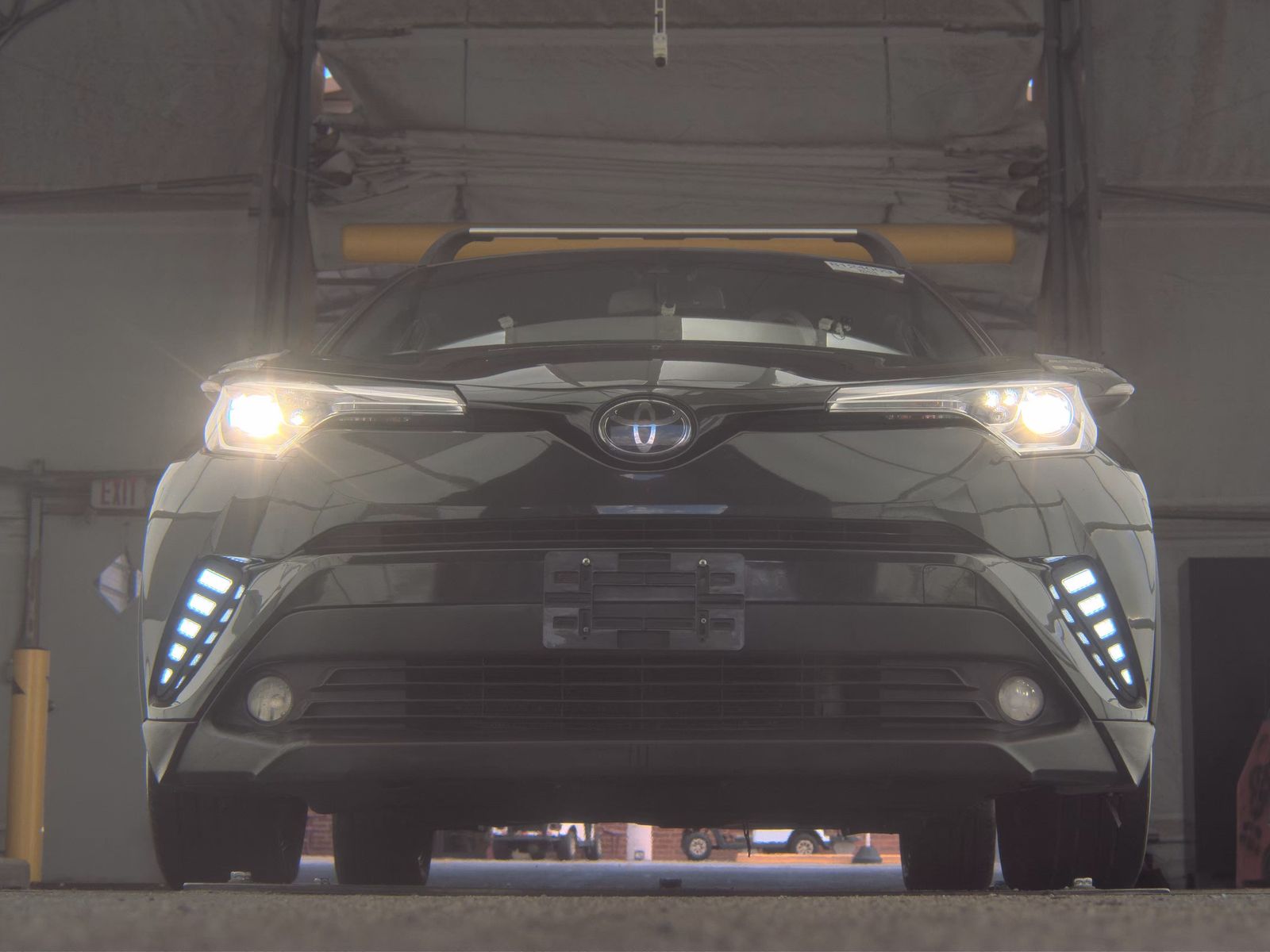 2019 Toyota C-HR XLE FWD