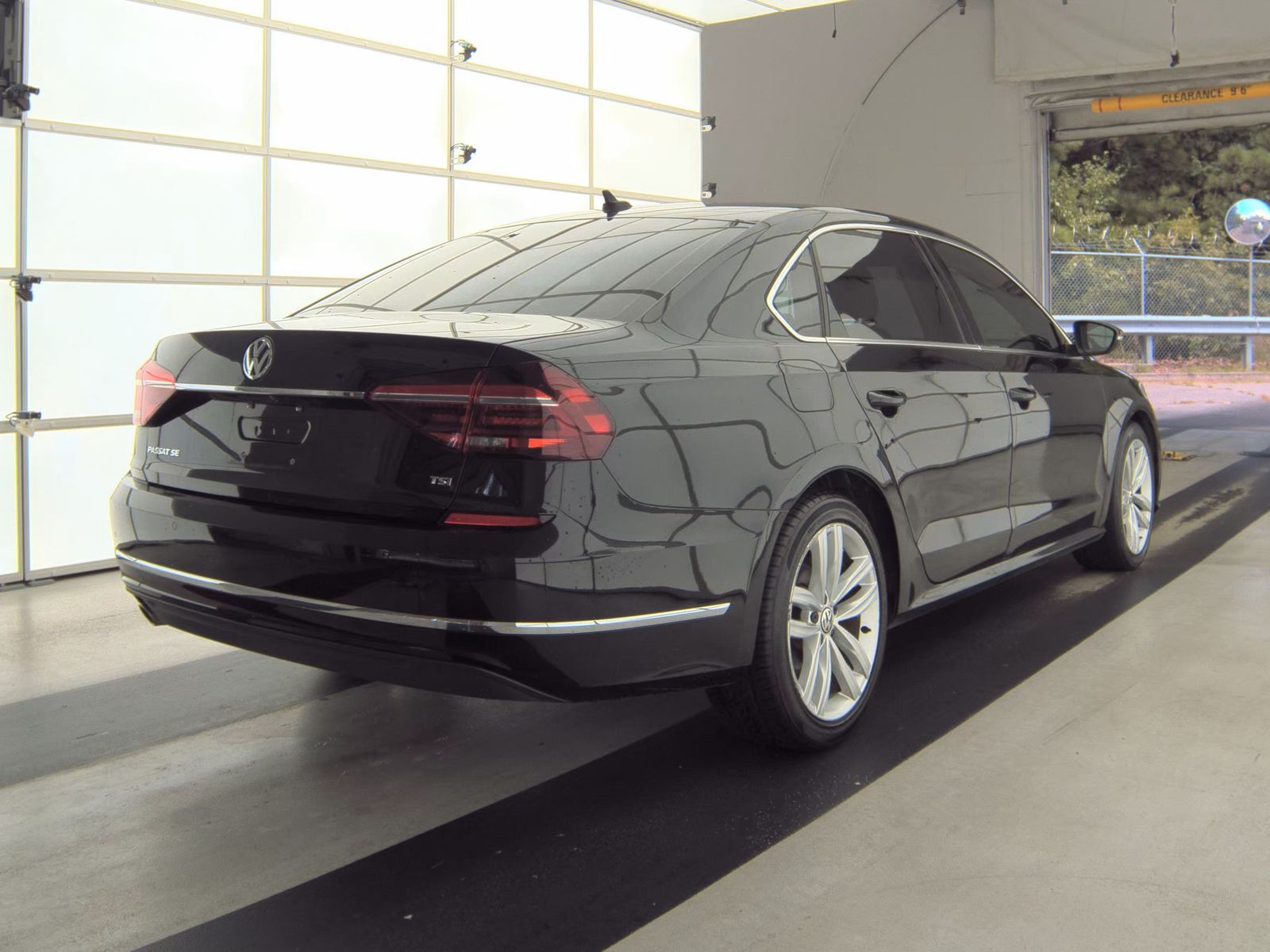 2018 Volkswagen Passat 2.0T SE FWD