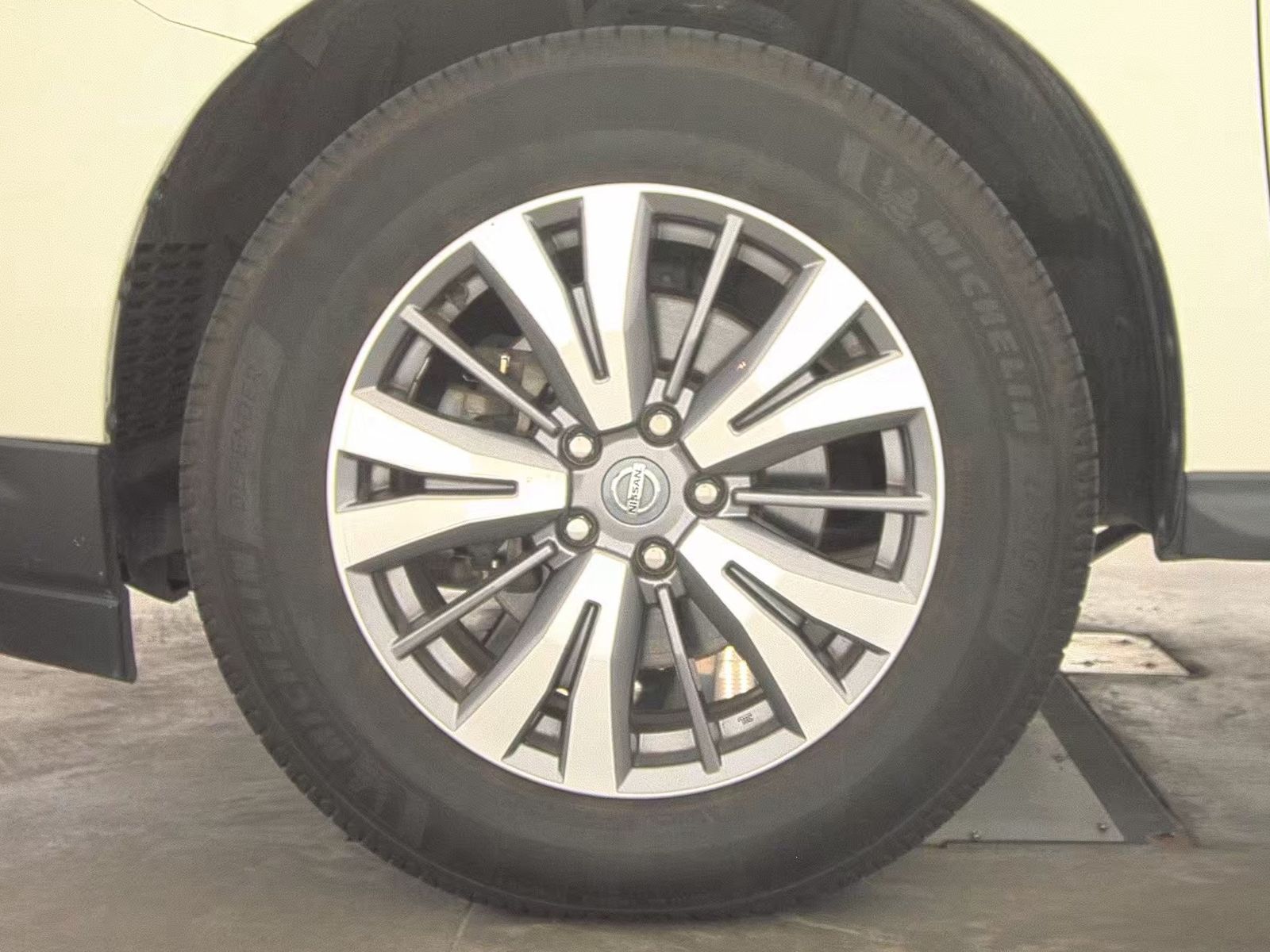 2020 Nissan Pathfinder SL AWD
