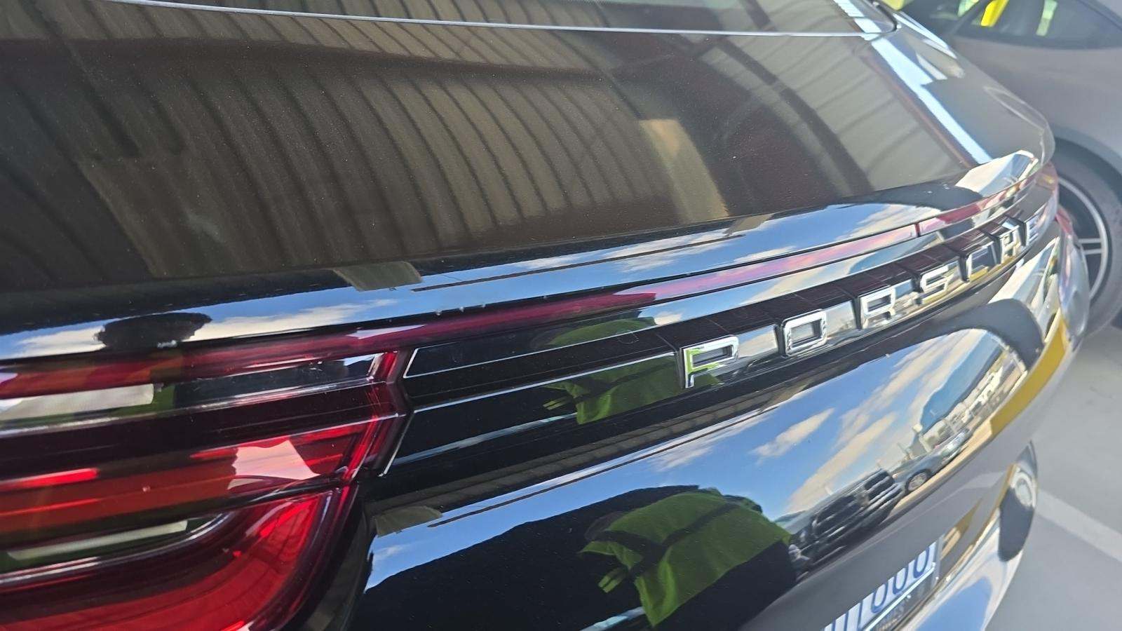 2018 Porsche Panamera Base RWD
