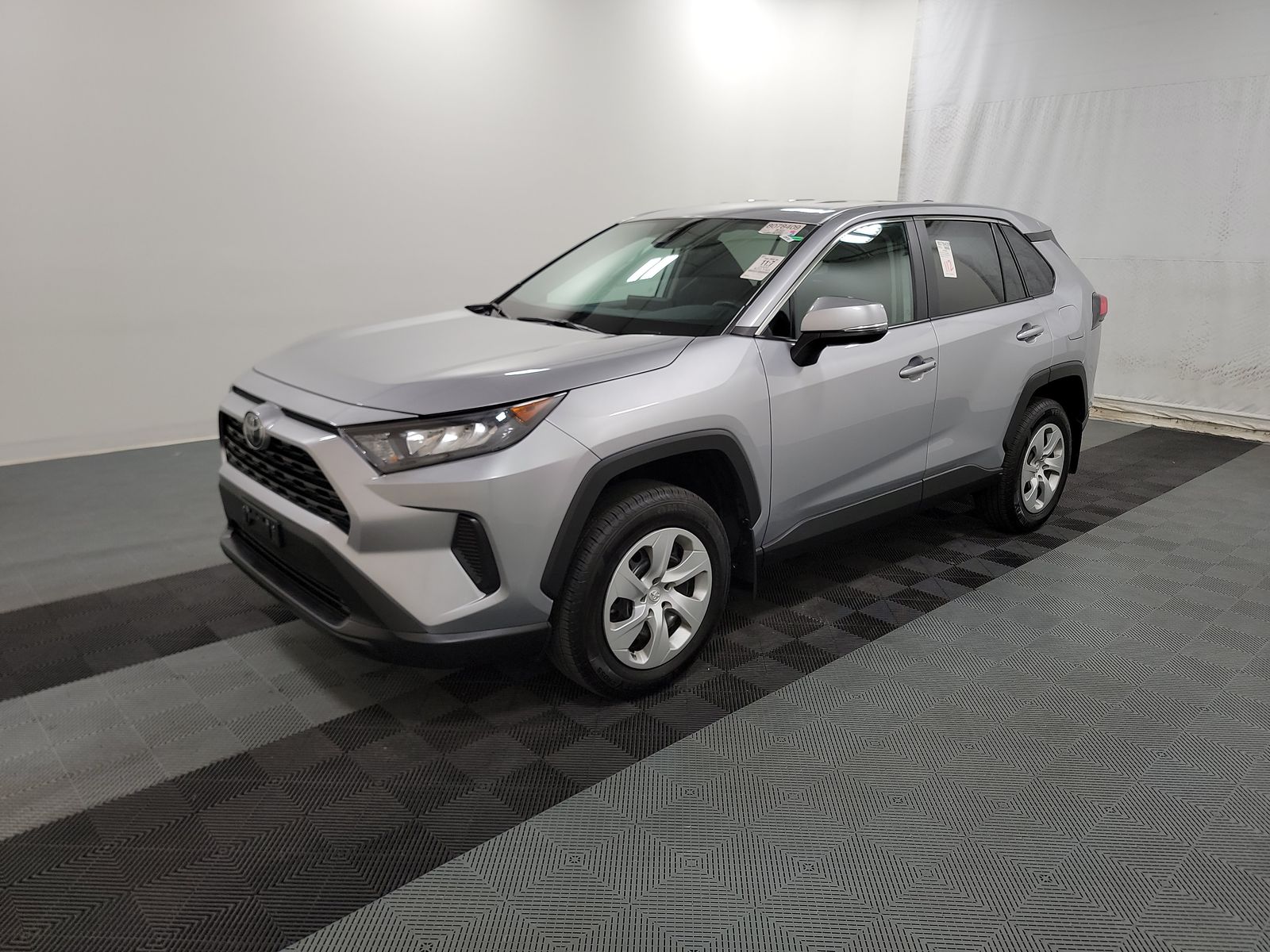 2022 Toyota RAV4 LE AWD