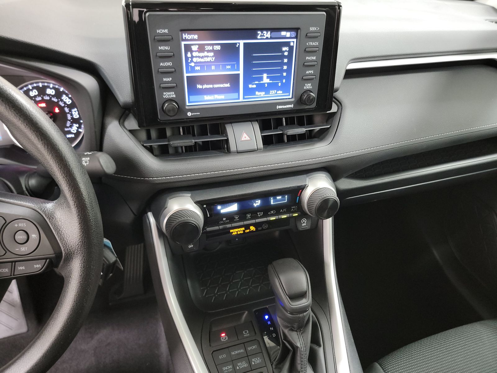 2022 Toyota RAV4 LE AWD
