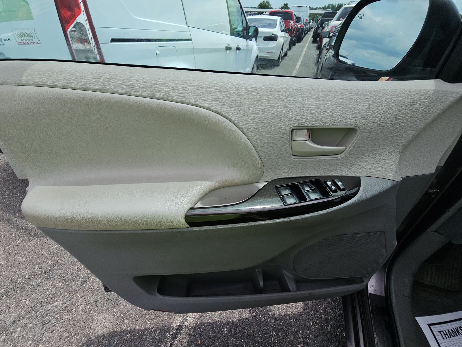 2014 Toyota Sienna LE AWD