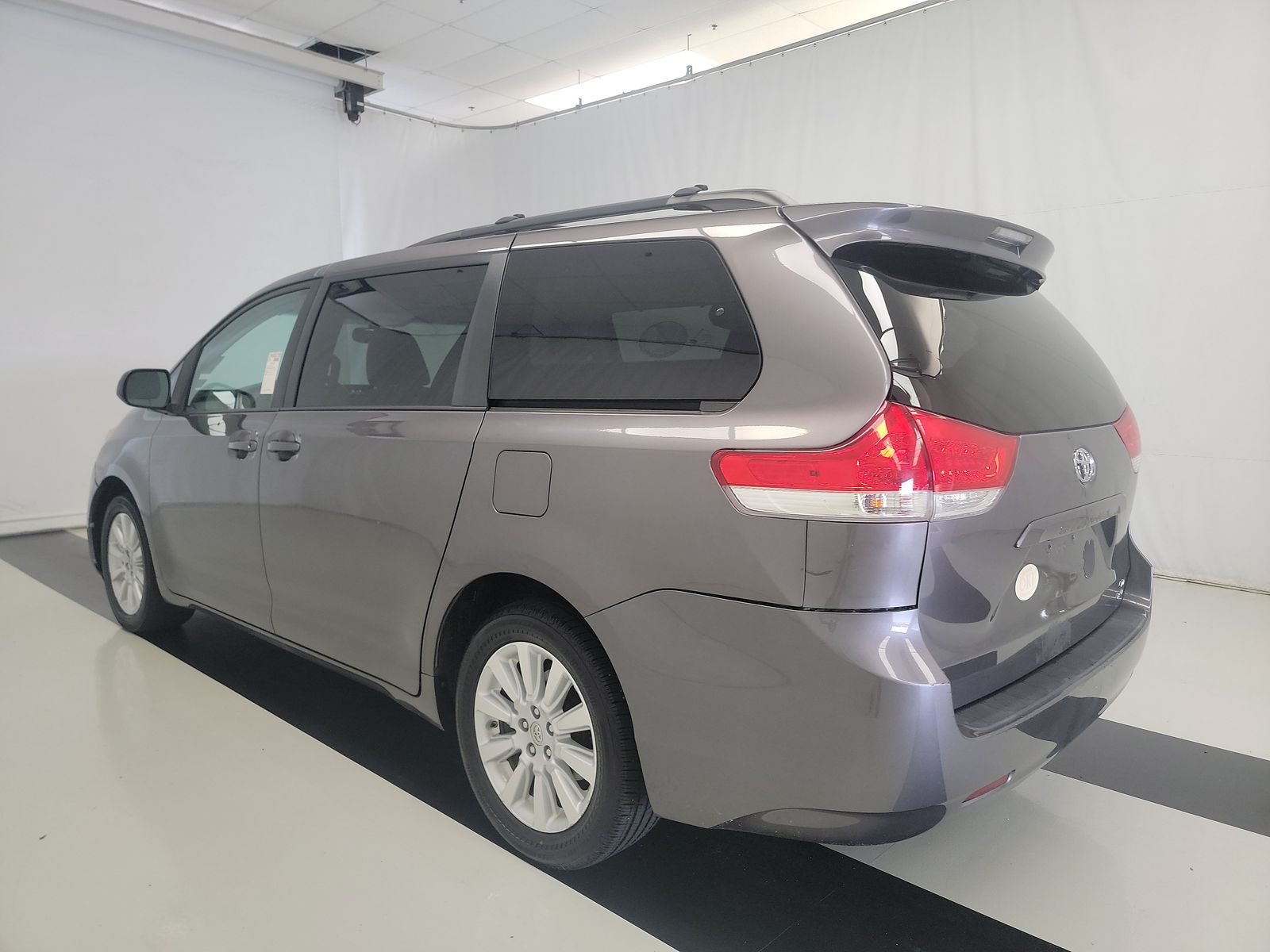 2014 Toyota Sienna LE AWD