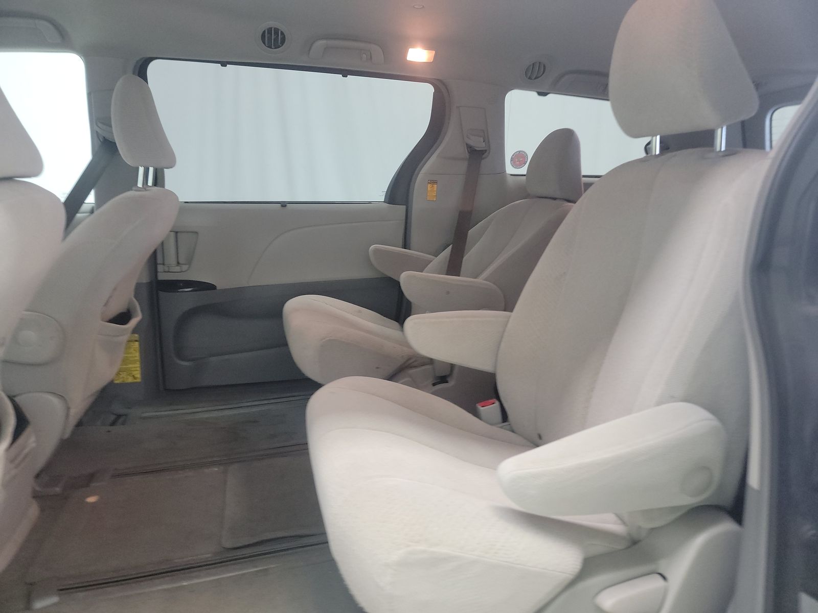 2014 Toyota Sienna LE AWD