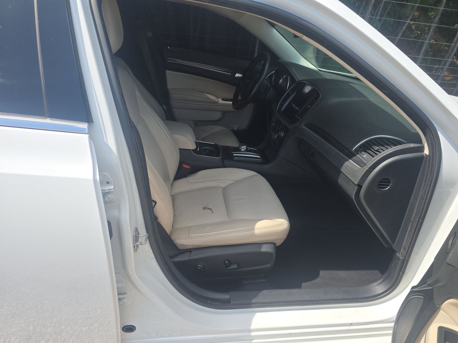 2019 Chrysler 300 Touring L RWD