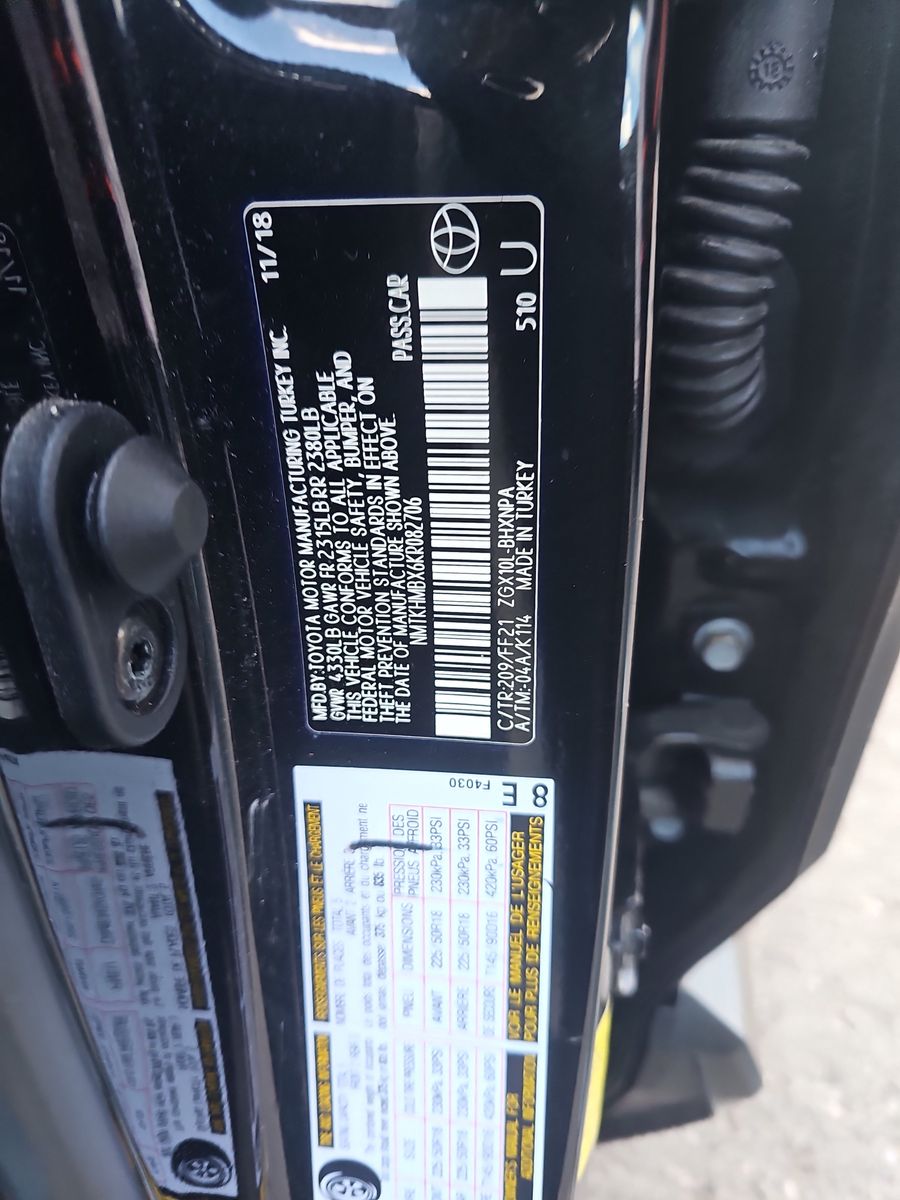 2019 Toyota C-HR XLE FWD