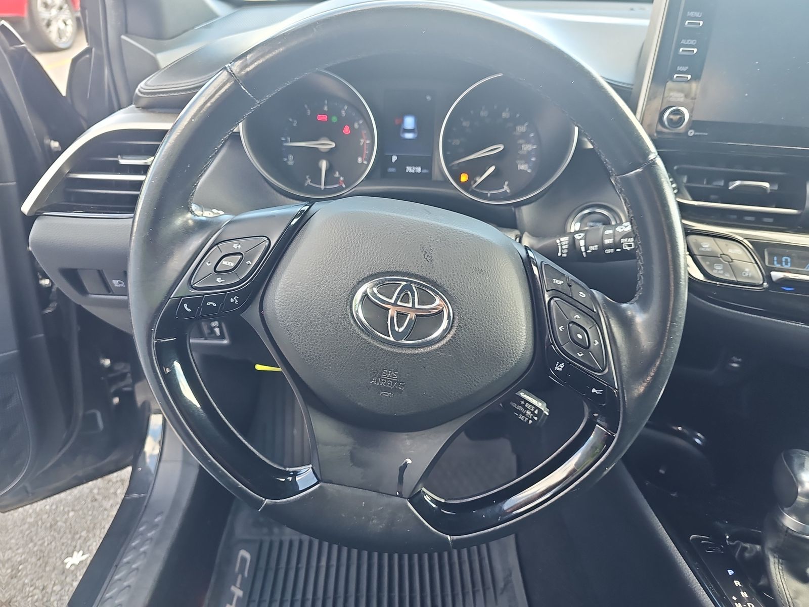 2019 Toyota C-HR XLE FWD