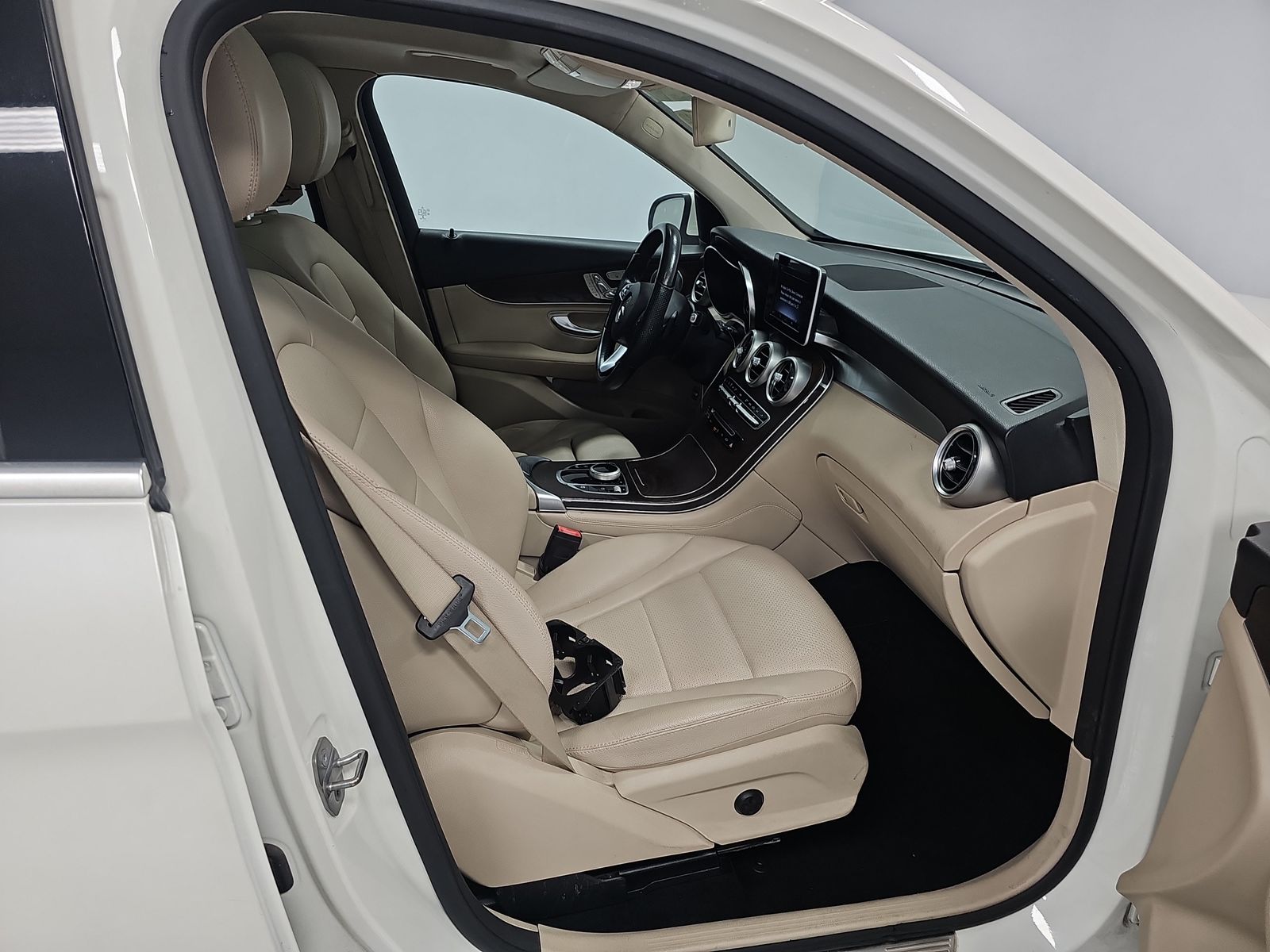 2019 Mercedes-Benz GLC GLC 300 RWD