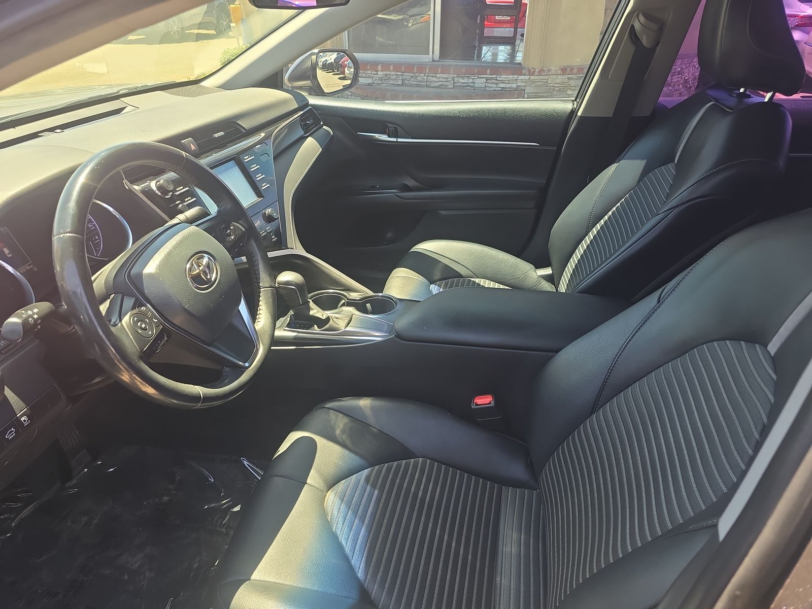 2020 Toyota Camry SE FWD