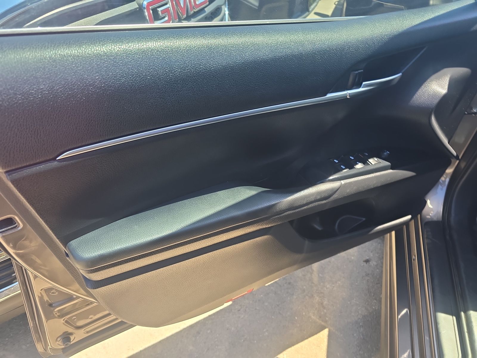 2020 Toyota Camry SE FWD