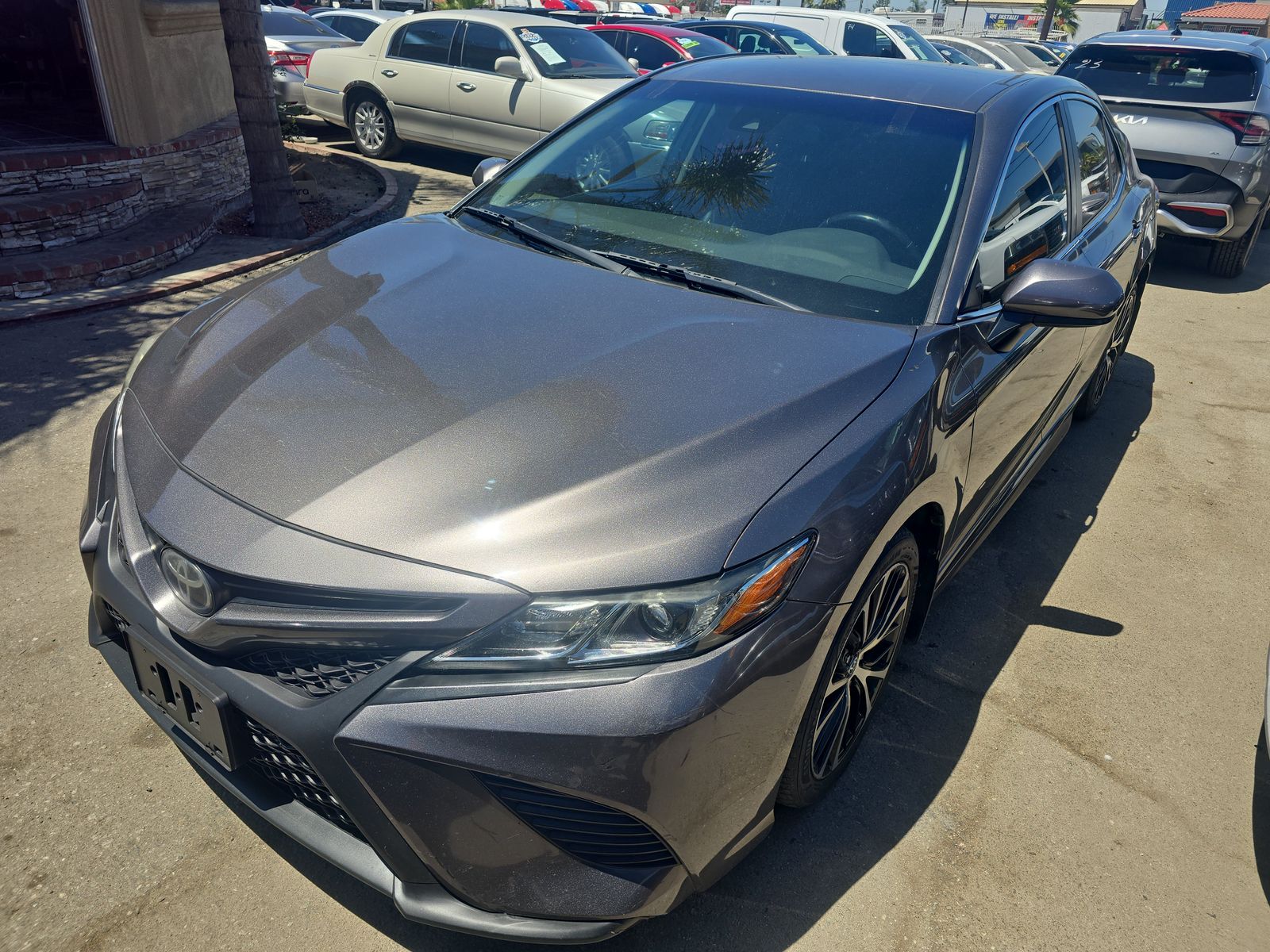 2020 Toyota Camry SE FWD