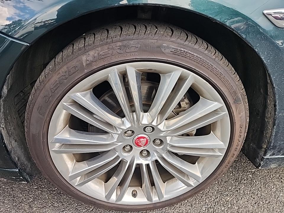 2017 Jaguar XJ R-Sport AWD