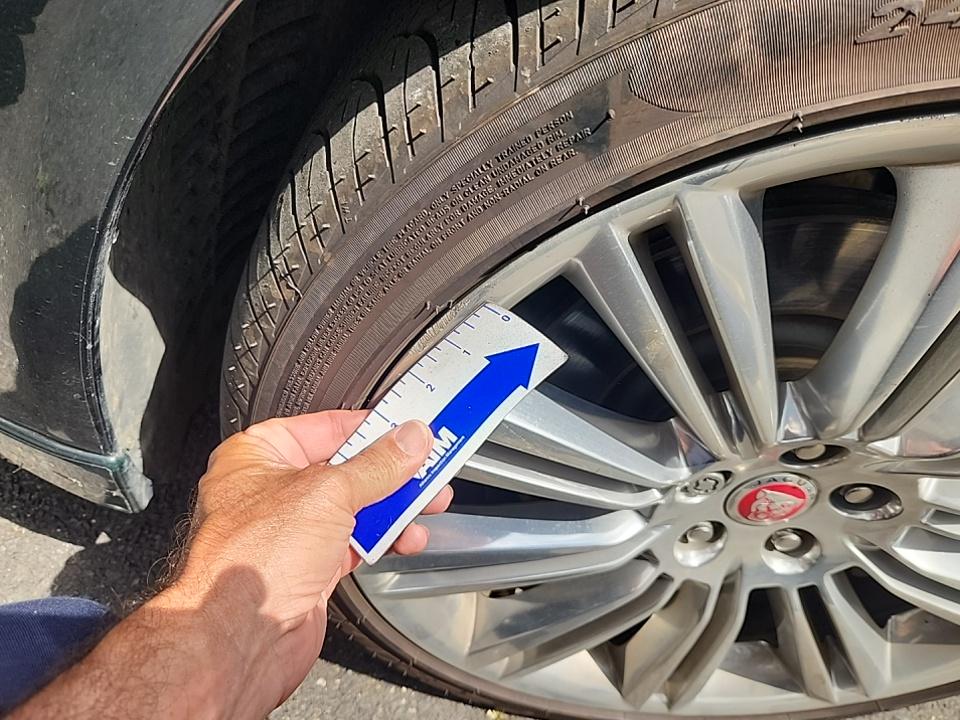 2017 Jaguar XJ R-Sport AWD