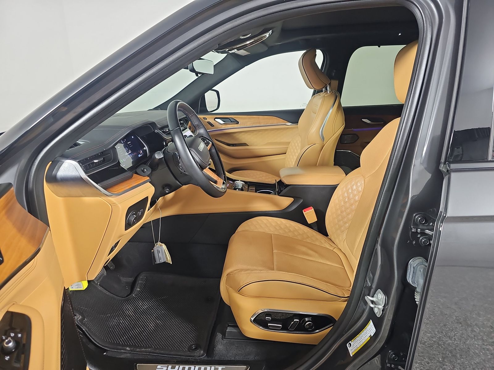 2022 Jeep Grand Cherokee Summit Reserve AWD