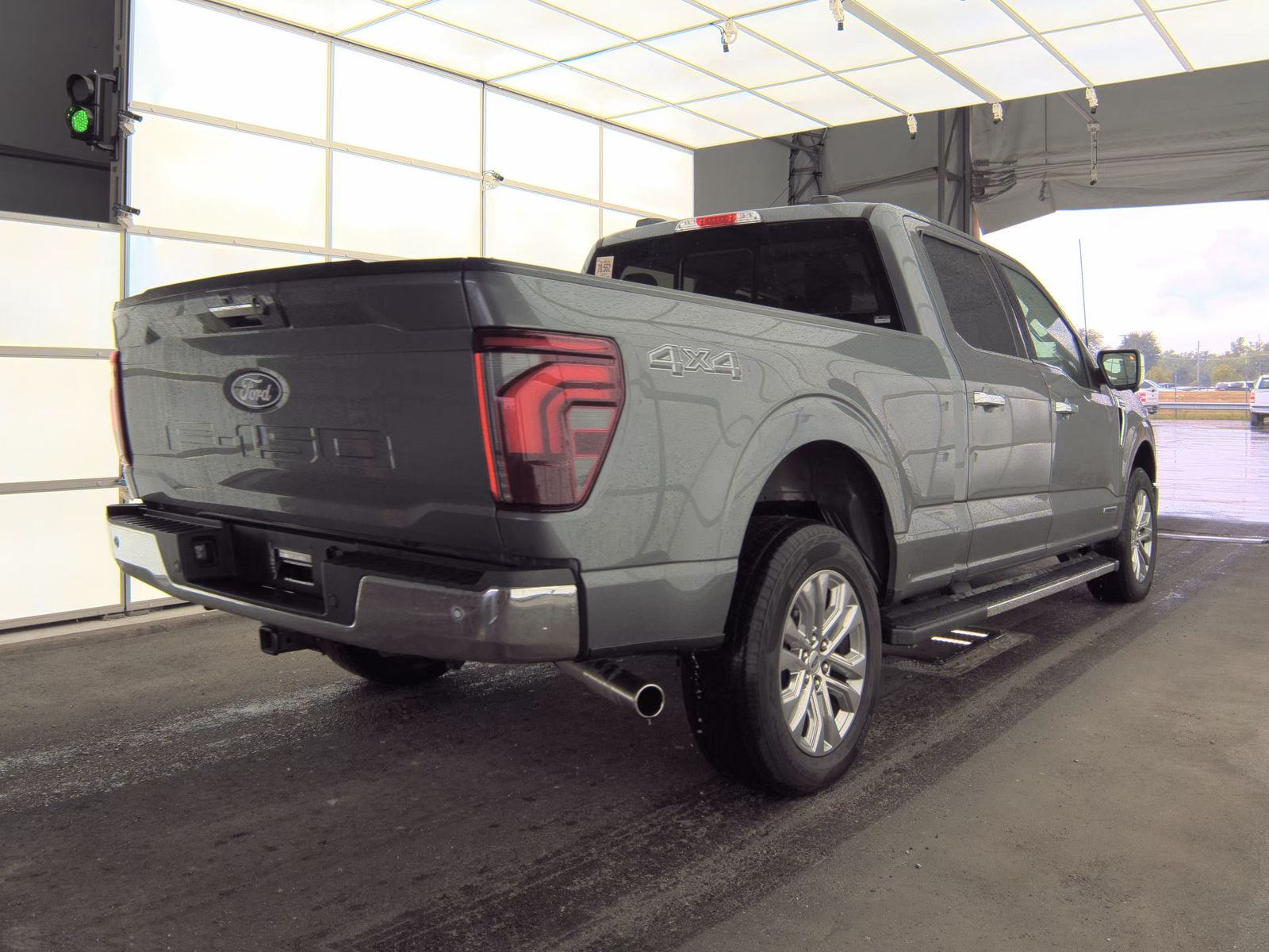 2024 Ford F-150 Hybrid Lariat AWD