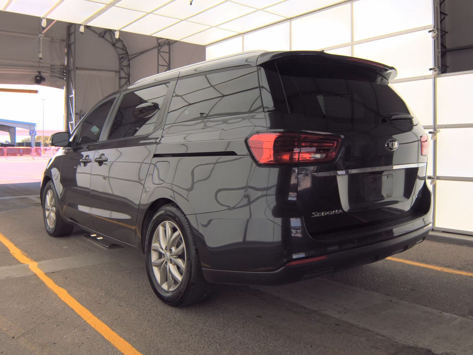 2021 Kia Sedona EX FWD