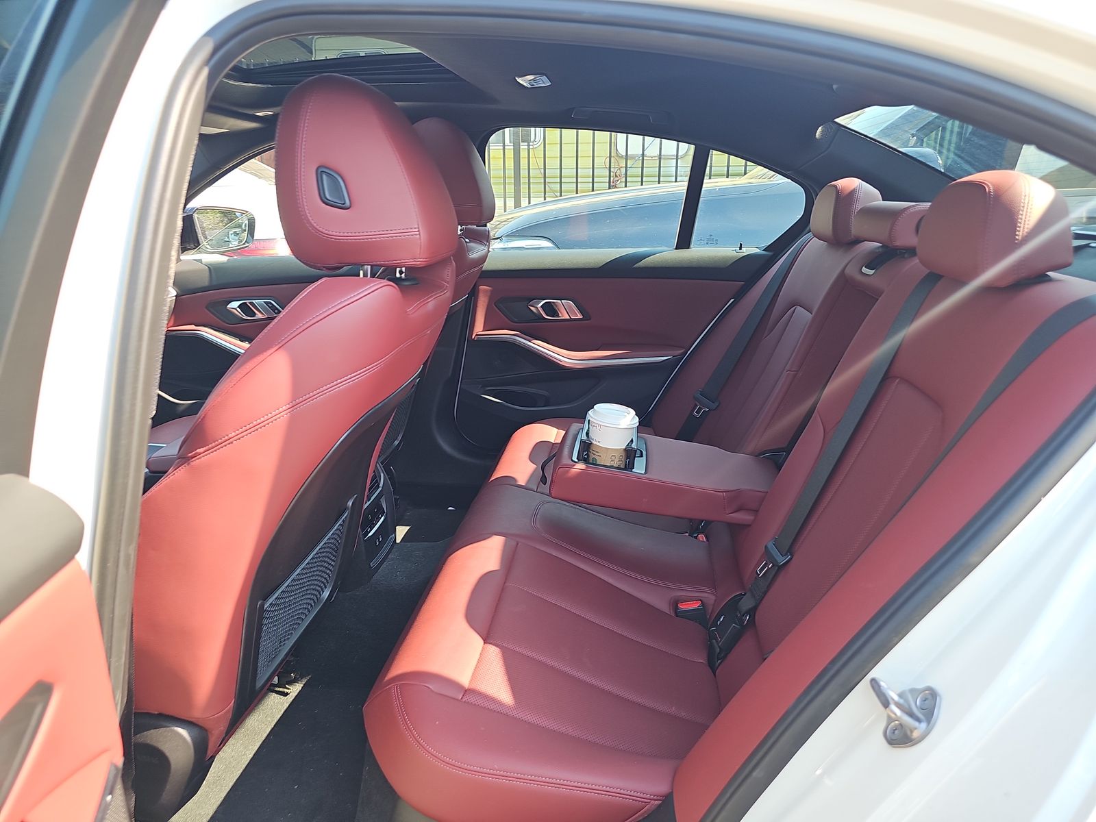 2022 BMW 3 Series 330e RWD