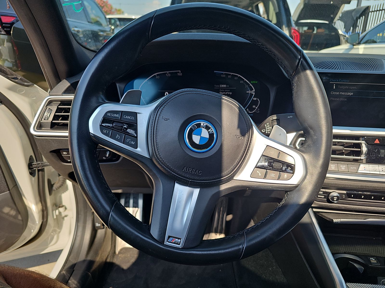 2022 BMW 3 Series 330e RWD