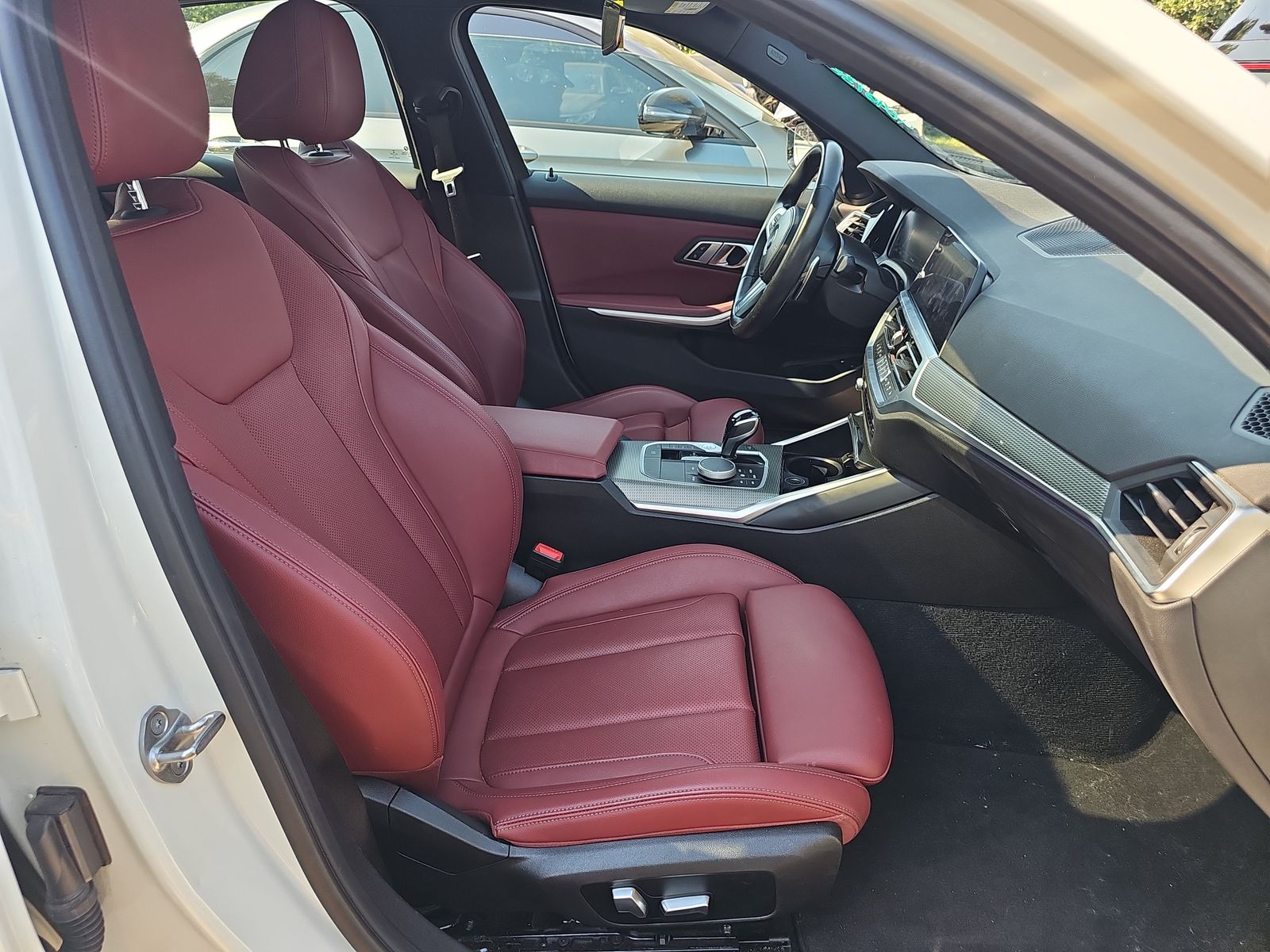 2022 BMW 3 Series 330e RWD