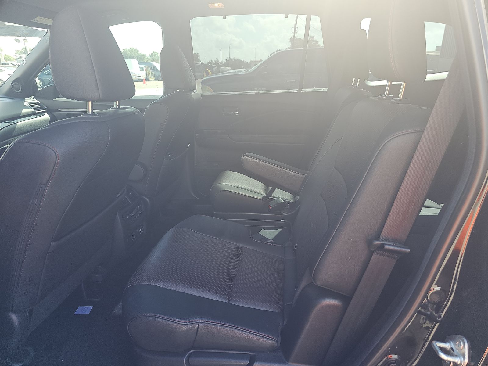 2022 Honda Pilot Black Edition AWD