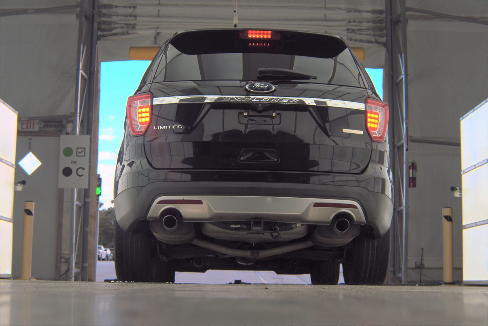 2016 Ford Explorer Limited FWD