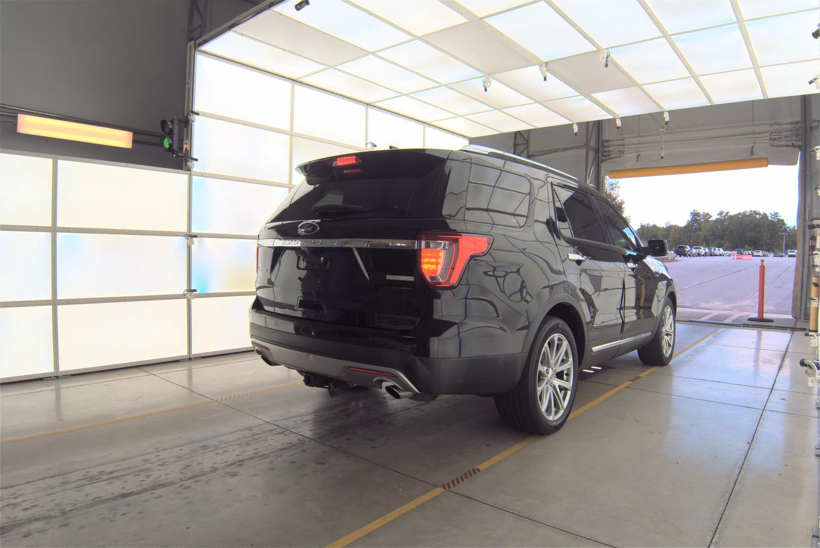 2016 Ford Explorer Limited FWD