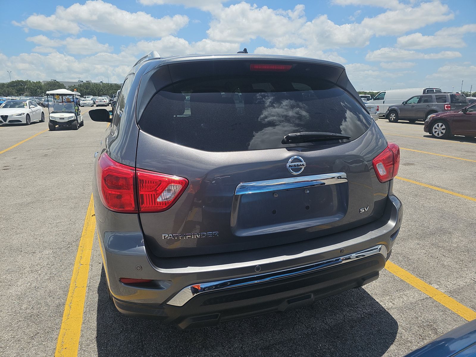 2017 Nissan Pathfinder SV FWD